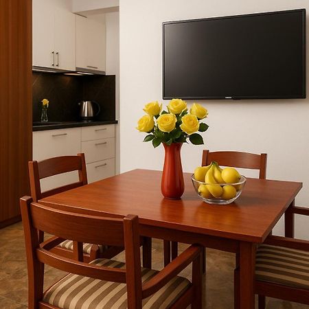 Apartments Villa Mirjana Будва Экстерьер фото