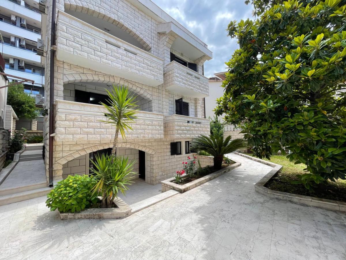 Apartments Villa Mirjana Будва Экстерьер фото